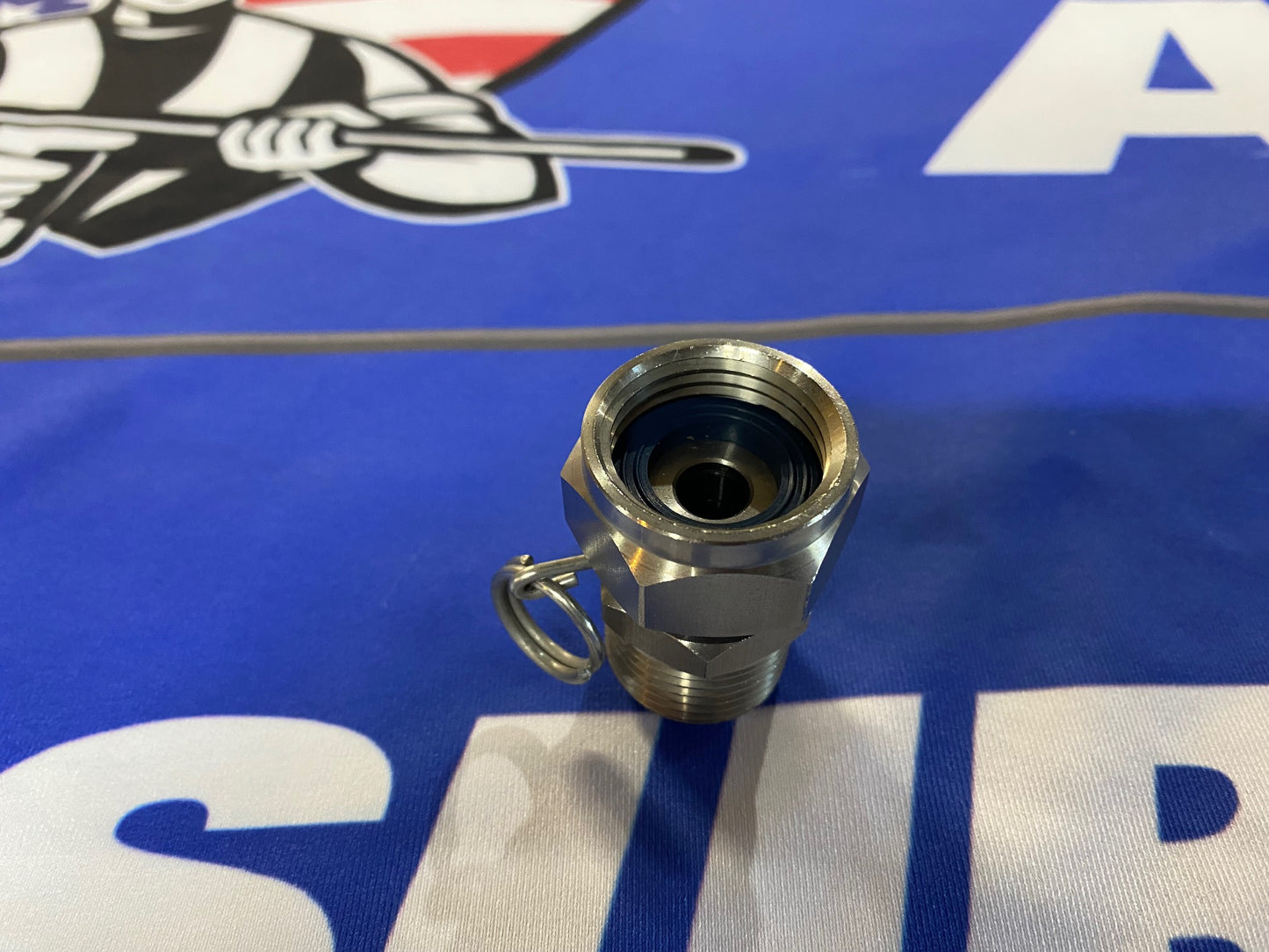Stainless steel garden hose swivel