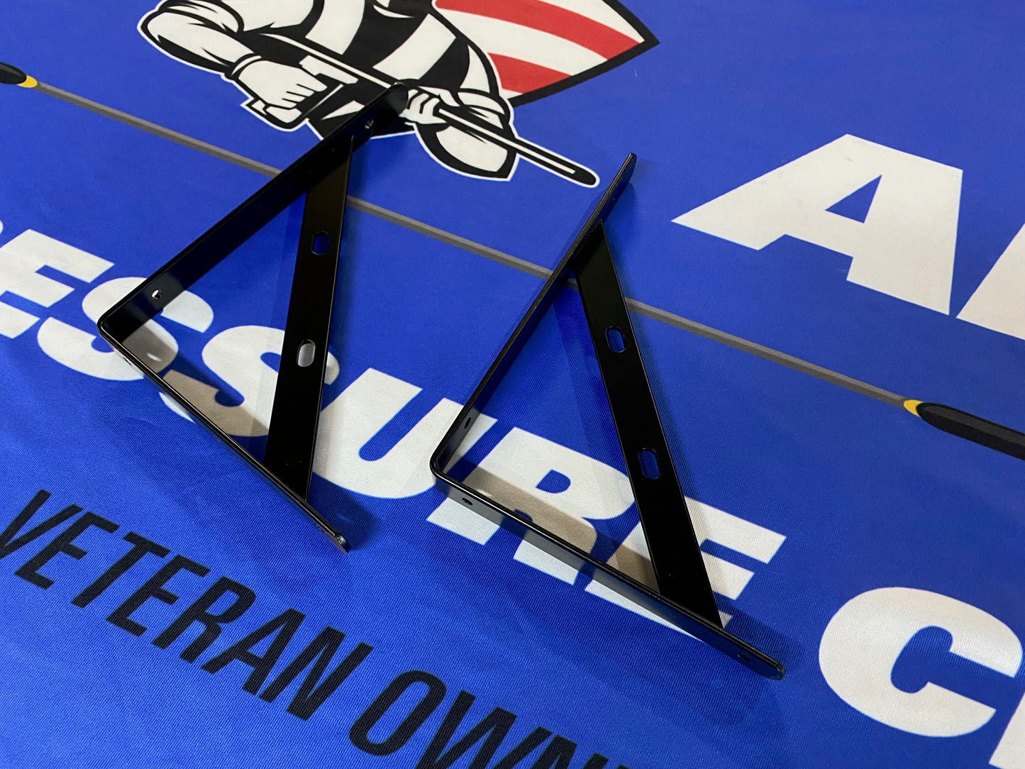 Frame support brackets