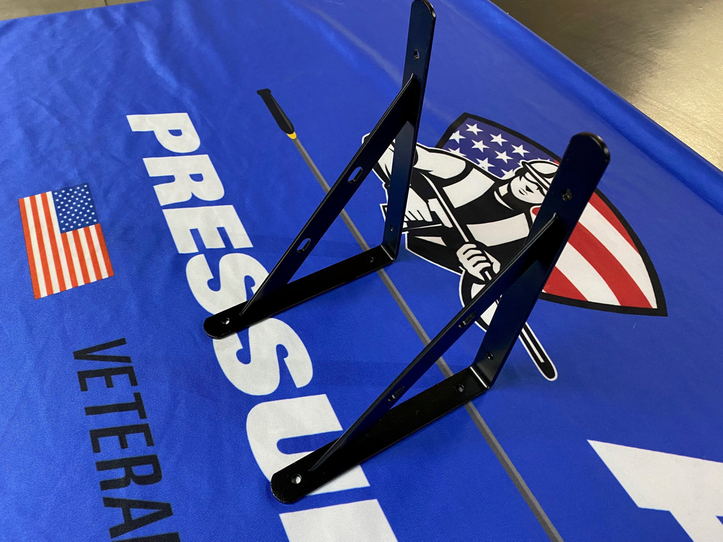 Frame support brackets
